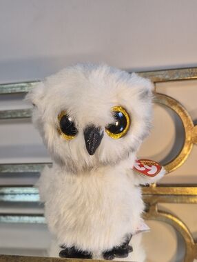 Ty's Austin Owl Beanie Boos Plush, 6" White Multi